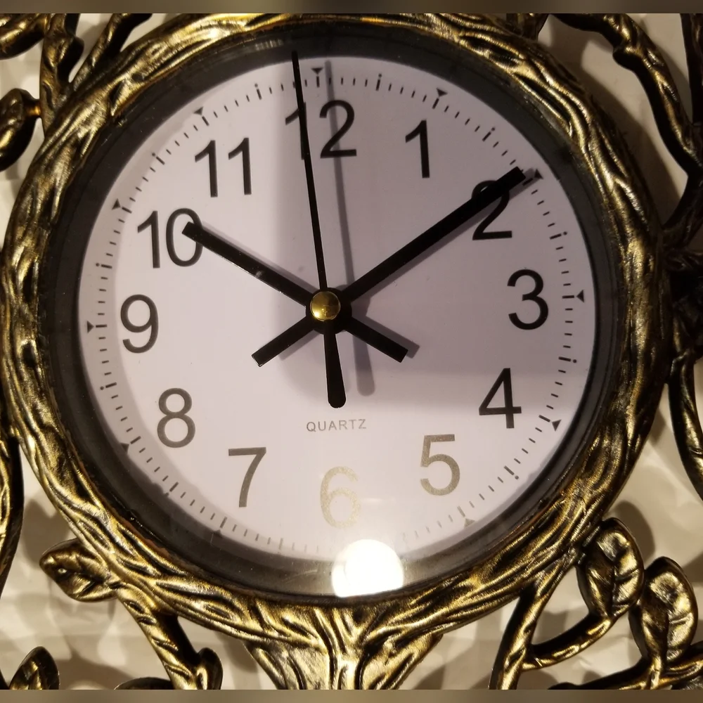 Vintage Bronze Tree Wall Clock - NWOB